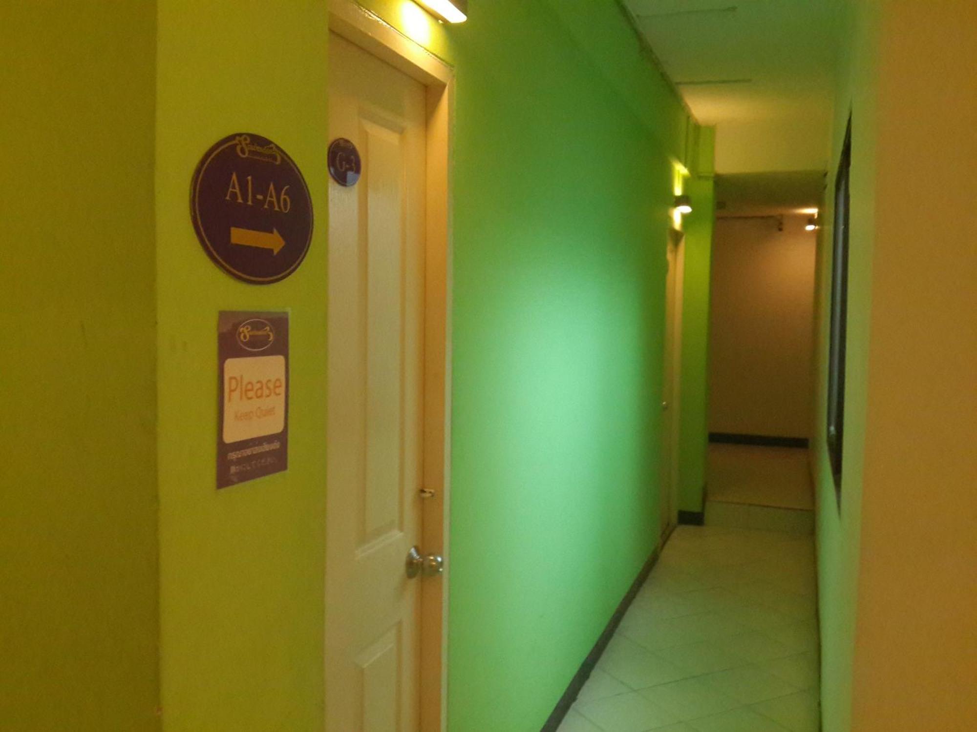Sawasdee Sukhumvit Inn Bangkok Esterno foto